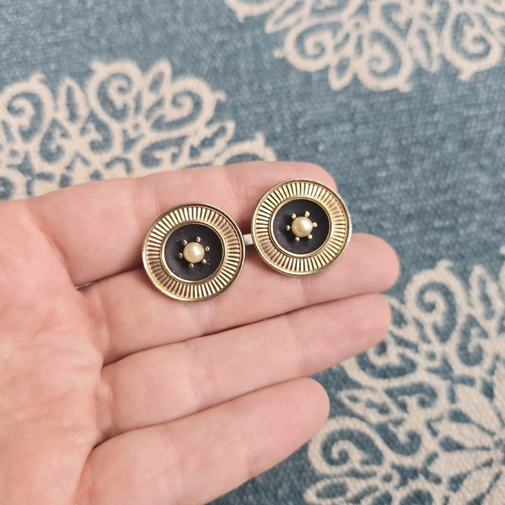 N/A vintage pair